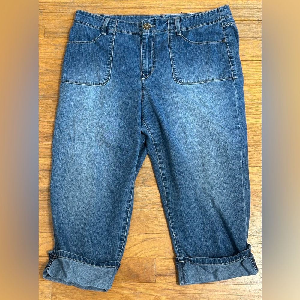 Gloria Vanderbilt Relaxed‎ Fit Denim Capris Size 12 Petite